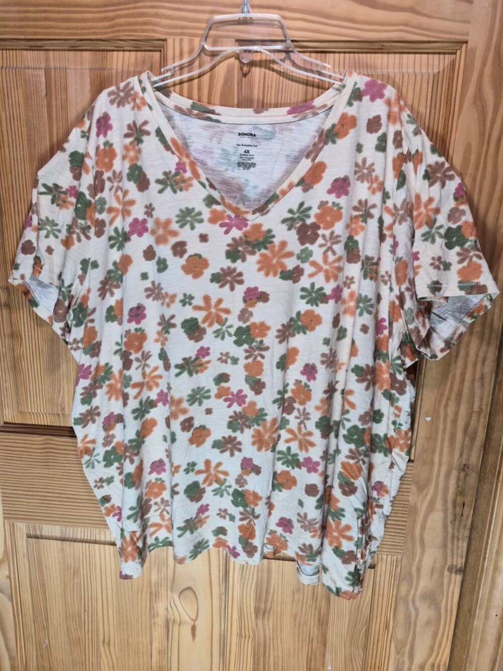 Sonoma Everyday V-Neck Short Sleeve Tee 4X